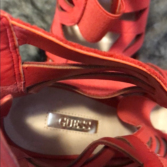 Guess shoes 👠 - Picture 3 of 5